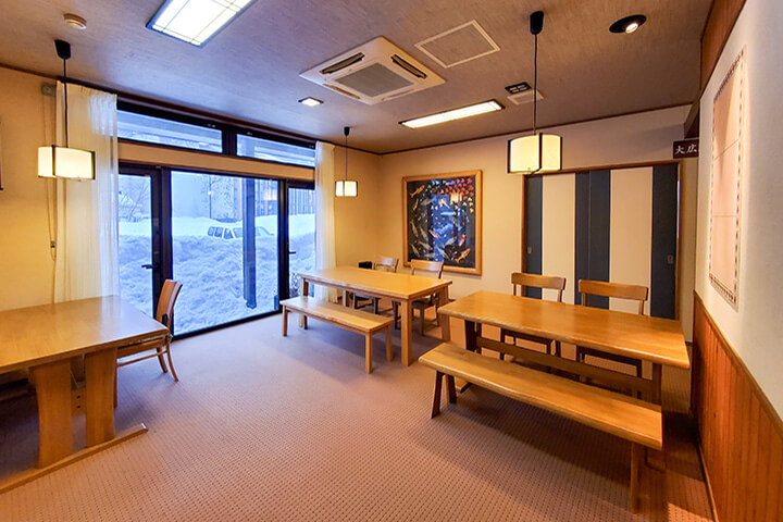 食事会場-1